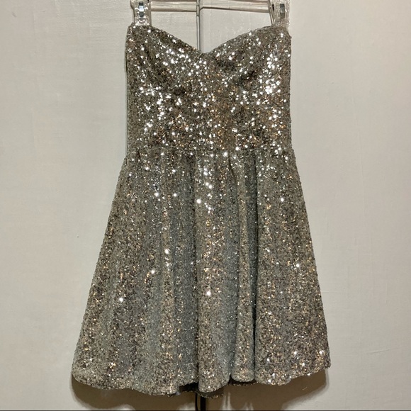 ASOS Silver Sequin Dress 🪩🪩🪩 - Picture 7 of 13